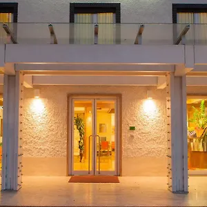 *** Hotel La Pergola Italy